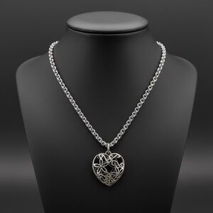 Vintage Avon Filigree Floral Heart Cage Pendant Necklace